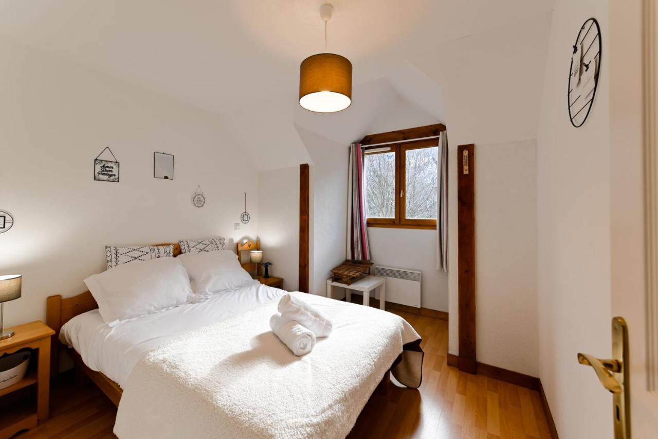 The Green Fee Close To The Golf Course And 5 Minutes From The Lake Giez Ngoại thất bức ảnh